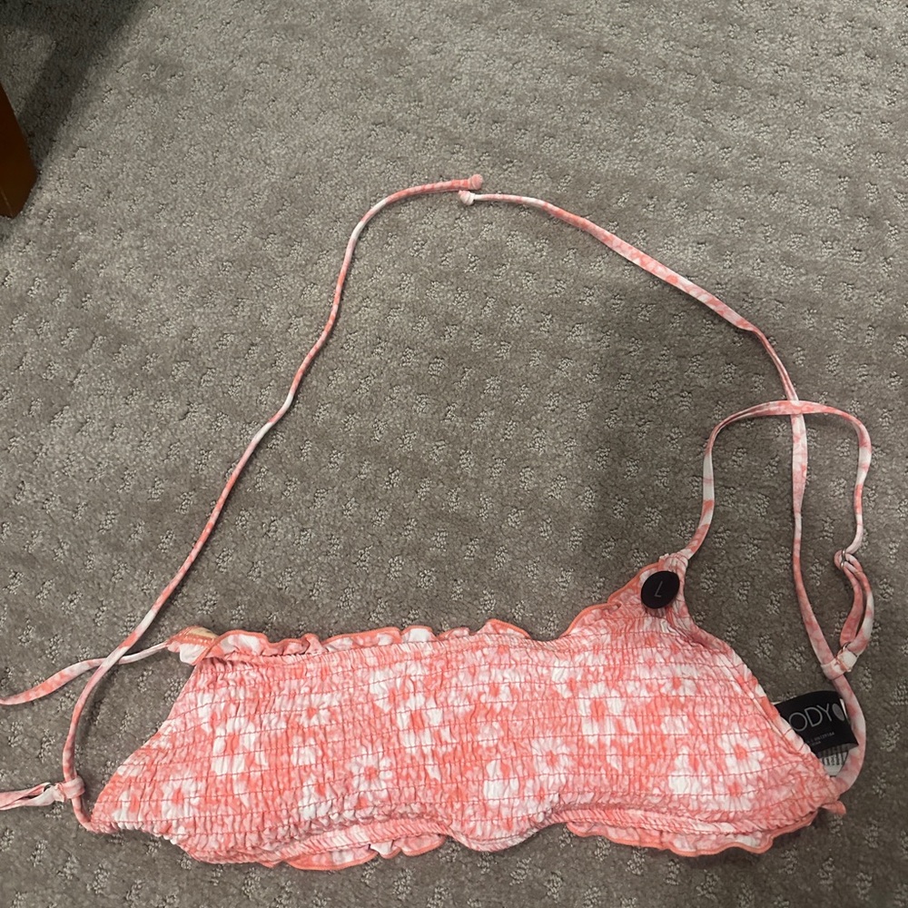Cotton on body floral bikini top size L